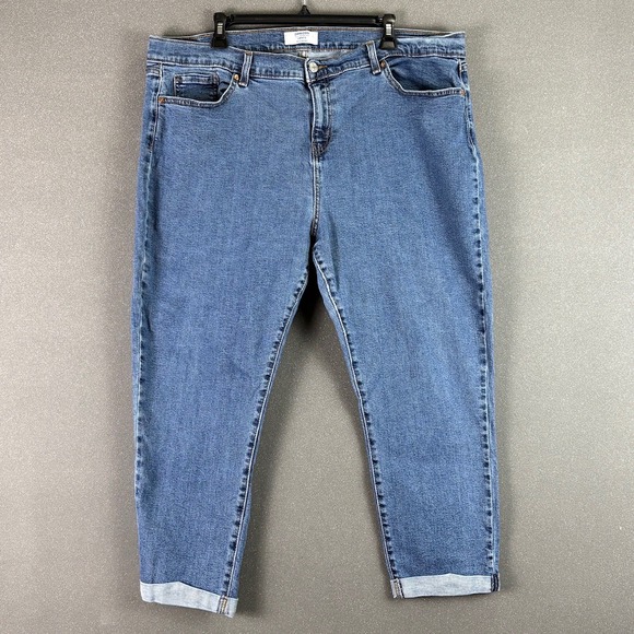 Levi's Women's Jeans Plus Size 18W Blue Denim Cropped Casual - Picture 1 of 7